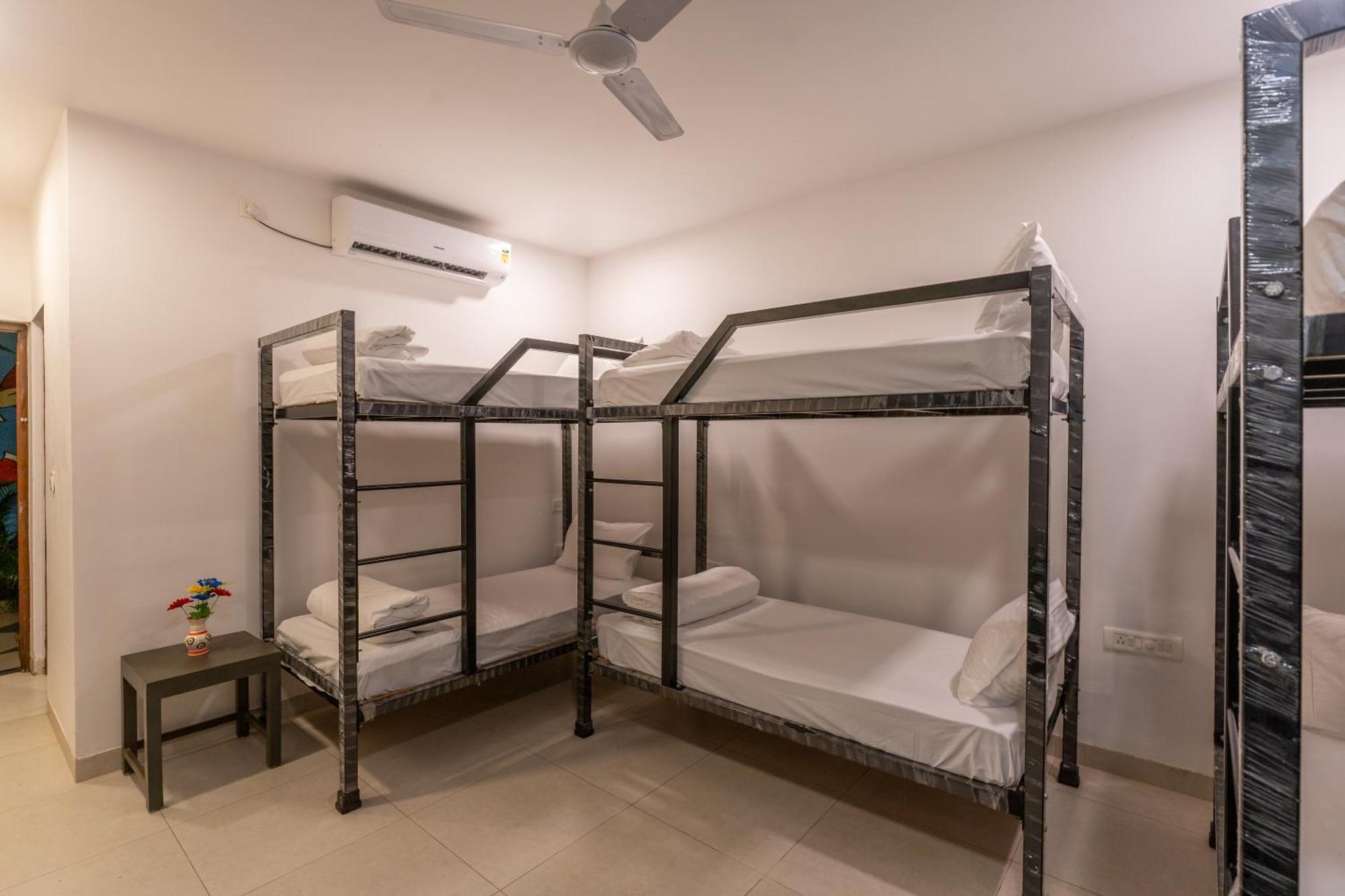Downtown Arambol - The River Side Hostel Экстерьер фото